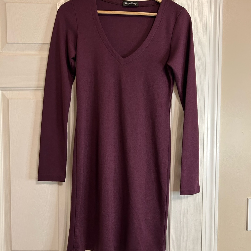 Burgundy V-Neck Long Sleeve Dress